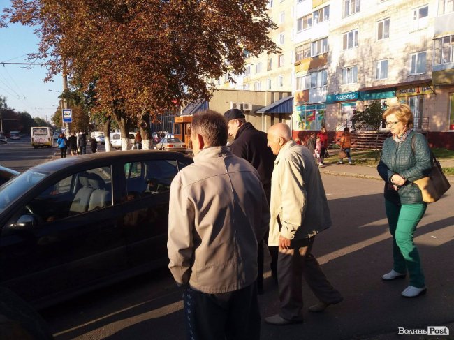 Аварія у Луцьку: не розминулися два легковики. ФОТО