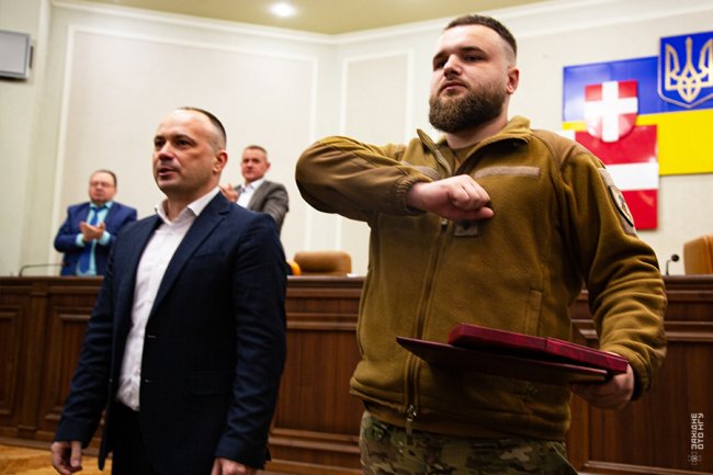 Офіцеру-нацгвардійцю з Волині вручили орден «За мужність». ФОТО