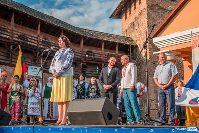 Від Мексики до Індії: грандіозний міжнародний фестиваль стартував у Луцьку. ФОТО