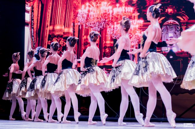 Танці під дощем та ангели на мурах: чим дивувала гостей «Ніч у Луцькому замку». ФОТО