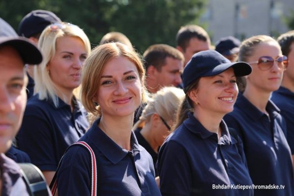 Як нова патрульна поліція, яку очолить волинянин, готується до випускного. ФОТО