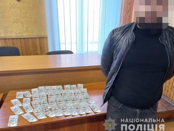 У селі на Волині з будинку винесли 20 тисяч доларів. ФОТО 