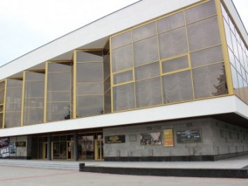 Волинський драмтеатр запрошує на прем'єрні покази феєрії 