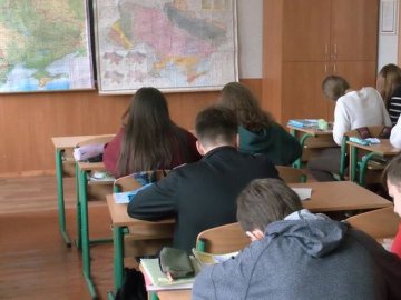 У громаді на Волині усі 12 шкіл відновили очне навчання: вакциновані 100% працівників. ВІДЕО