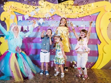 Лабіринт, художня школа, банкетний зал: що працює в дитячому розважальному комплексі у «Промені»*