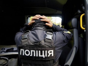 Перевірятимуть документи, обмежуватимуть рух та проводитимуть евакуацію: у Луцьку – навчання поліцейських