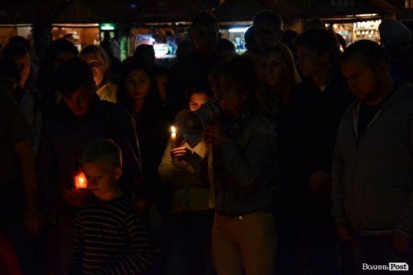 У Луцьку перед Дня Незалежності України вшанували тих, хто віддав за неї життя. ФОТО