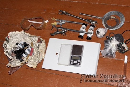 На Волині  «накрили» нарколабораторію. ФОТО. ВІДЕО