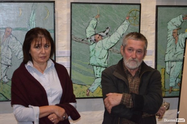 У Луцьку - виставка карикатур на сучасні події в Україні. ФОТО