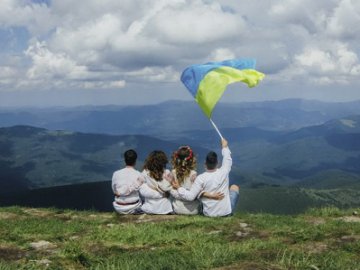 Про Світязь і сивих окупантів: добрі новини від ВолиньPost за 16 червня 