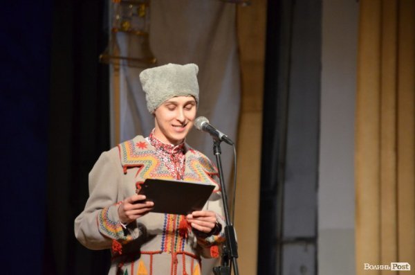 Віншування, янголи і різдвяне тепло: у Луцьку колядував фестиваль вертепів