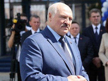 Лукашенко хоче, щоб кожне село дало його «народному ополченню» по 50 осіб