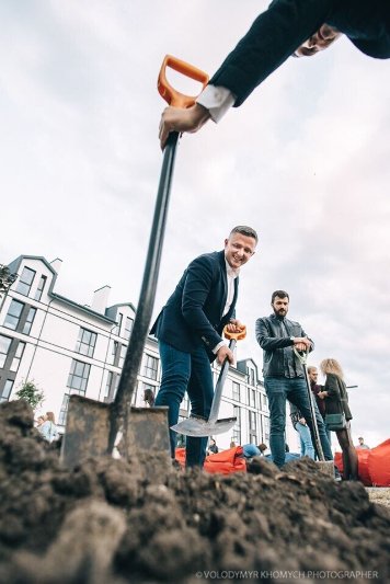 «Дерева треба садити, а не зрізати», – переконаний Андрій Разумовський