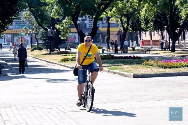 Як у Нововолинську велопробігом відзначали День міста. ФОТО