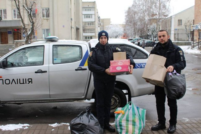 У Святого Миколая на Волині з’явилися помічники у формі. ФОТО