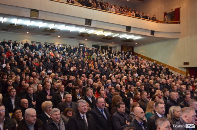 Повстанські пісні, зізнання в любові і до чого тут ва(Зе)лін: як на Волинь Порошенко приїздив. ФОТОРЕПОРТАЖ