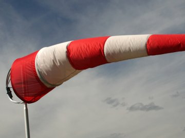 В Україні на завтра оголосили штормове попередження