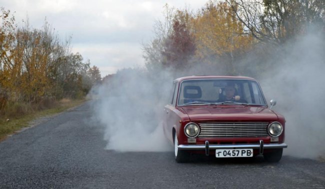 Для залізних коней Луцького автомотоклубу влаштували фотосесію. ФОТО
