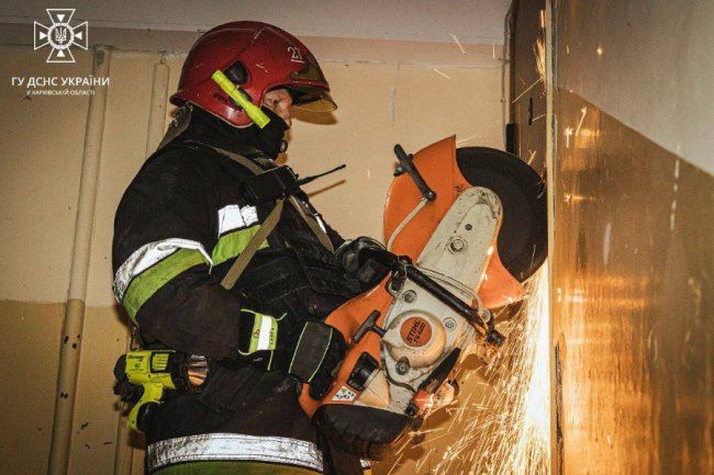 МВС показало моторошні фото наслідків обстрілу Харкова