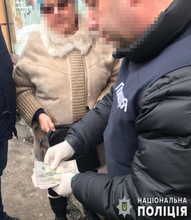 Волинські правоохоронці викрили корупційну схему у ДАБІ