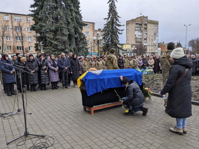 На Волині провели в останню путь Героя Дмитра Павліковського