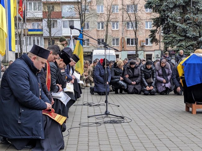 На Волині провели в останню путь Героя Дмитра Павліковського