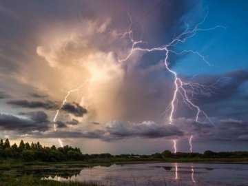 У Луцьку та області – штормове попередження