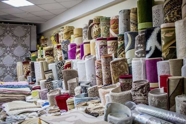 «Чорна п’ятниця» у луцькому ТЦ «Ювант»:  шалені знижки до 70%*