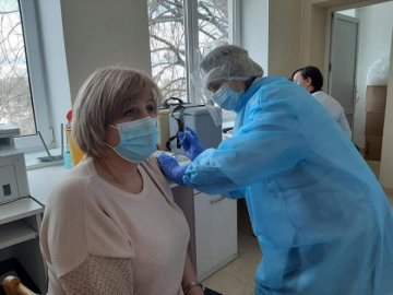 Заступники голови Волинської ОДА вакцинувалися від COVID-19