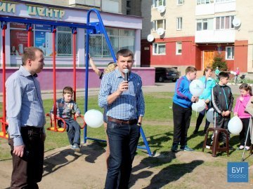 У Володимирі – 4 нові дитячі майданчики