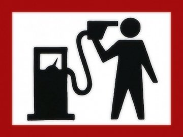 В уряді кажуть, що бензин дорожчатиме поетапно