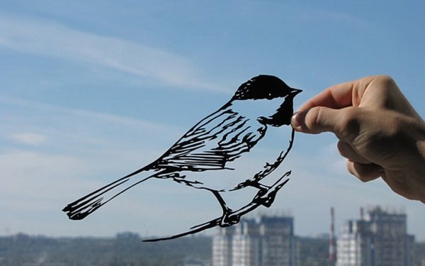 Зворушливі паперові силуети. ФОТО