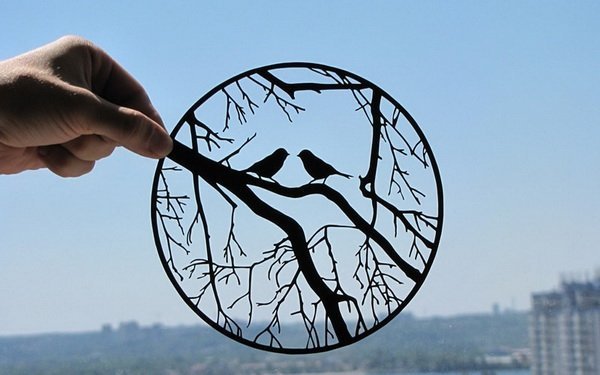 Зворушливі паперові силуети. ФОТО