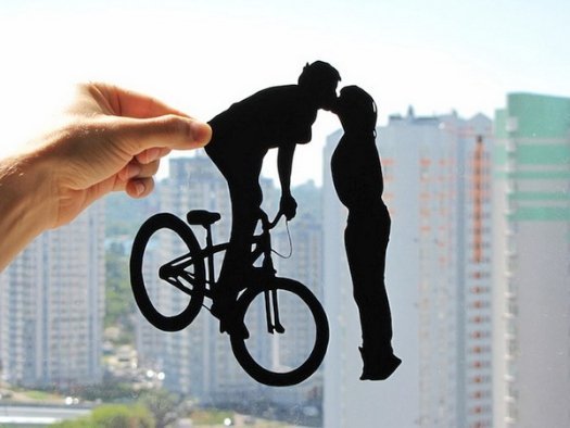 Зворушливі паперові силуети. ФОТО