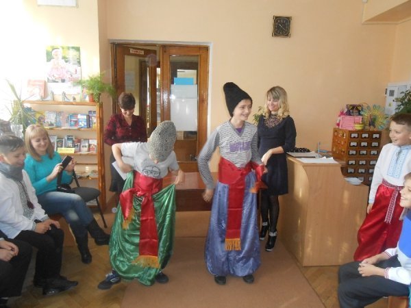 У луцькій школі - змагання козачат. ФОТО