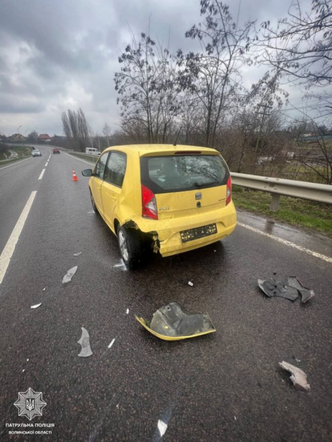 У Луцьку зіткнулися три автомобілі. Фото
