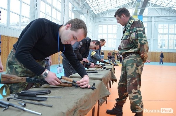 Як у Луцьку вчать воювати. ФОТО