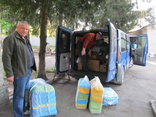 Волинські священики передали допомогу армії. ФОТО