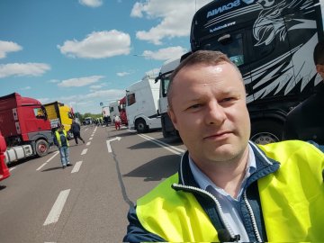 Польські перевізники заблокували трасу до пункту пропуску «Дорогуськ», що на кордоні з Волинню