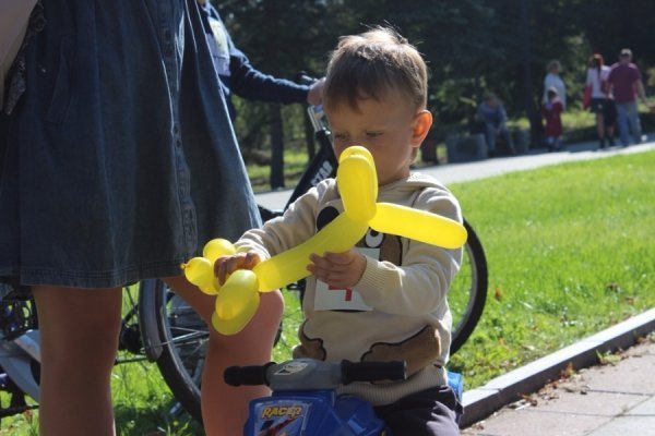 Маленькі лучани змагалися на велосипедах із благодійною метою. ФОТО