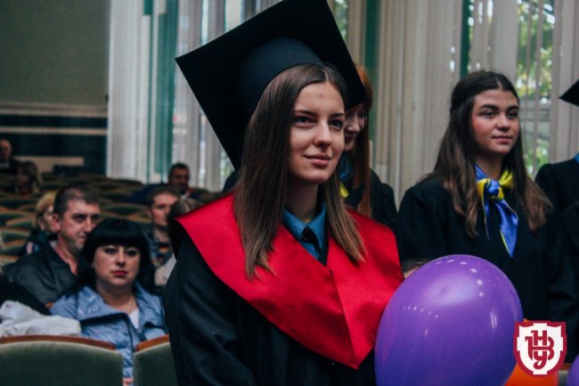 ВНУ імені Лесі Українки поповнився 4400 студентами. ФОТО