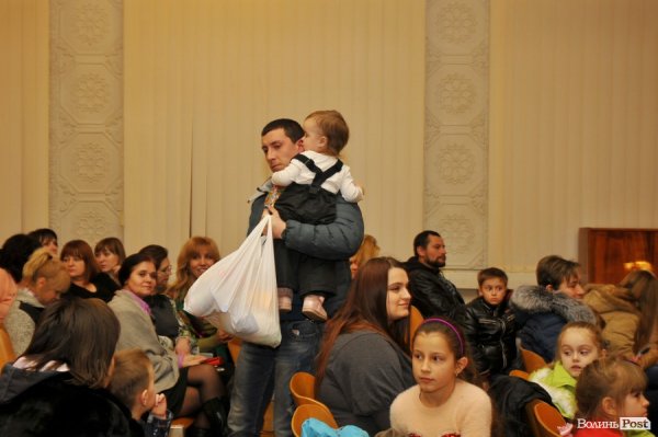 У Луцьку меценат влаштував сюрприз для малозабезпечених родин