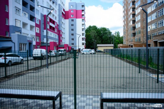 Як влітку змінюється ЖК «Caramel Residence». ФОТО*