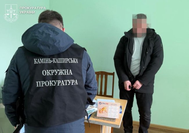 Розкрадали кошти на будівництві укриття та ремонту лікарні: на Волині шістьом депутатам місцевих рад оголосили підозру