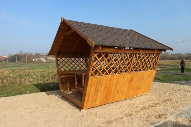 У селі під Луцьком облаштували відпочинкову зону