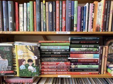 Луцькі бібліотеки отримали велику партію українських книг