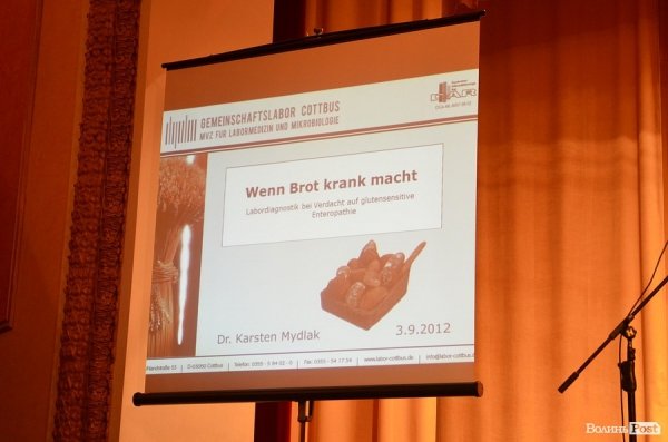 Німці допомогли лучанам відкрити медичну лабораторію. ФОТО