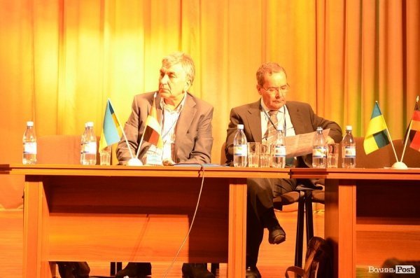 Німці допомогли лучанам відкрити медичну лабораторію. ФОТО