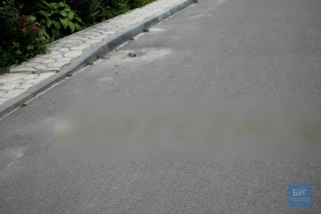 У Володимирі-Волинському на цвинтарі з'явилась реклама наркотиків. ФОТО