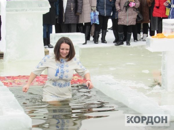 На Волині на Водохреще у крижану воду занурився 5-річний хлопчик